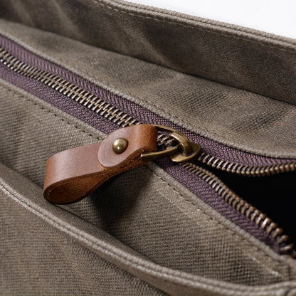 Light Weight Canvas Messenger Bag