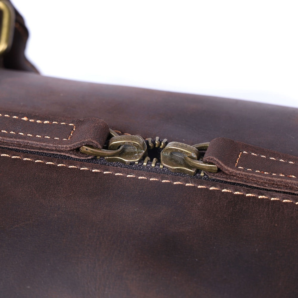 2 Size Retro Leather Traveling Bag